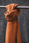 meetMilk - SMOOTH DRAPE TWILL - RUST met TENCEL™ Lyocell fibers